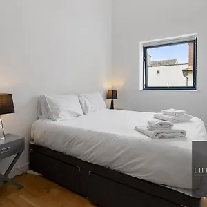 Smythen St, 2 Bed With Balcony , Exeter United Kingdom